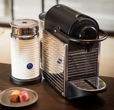 速溶咖啡喝膩了?最懶人的咖啡機玩法了解下